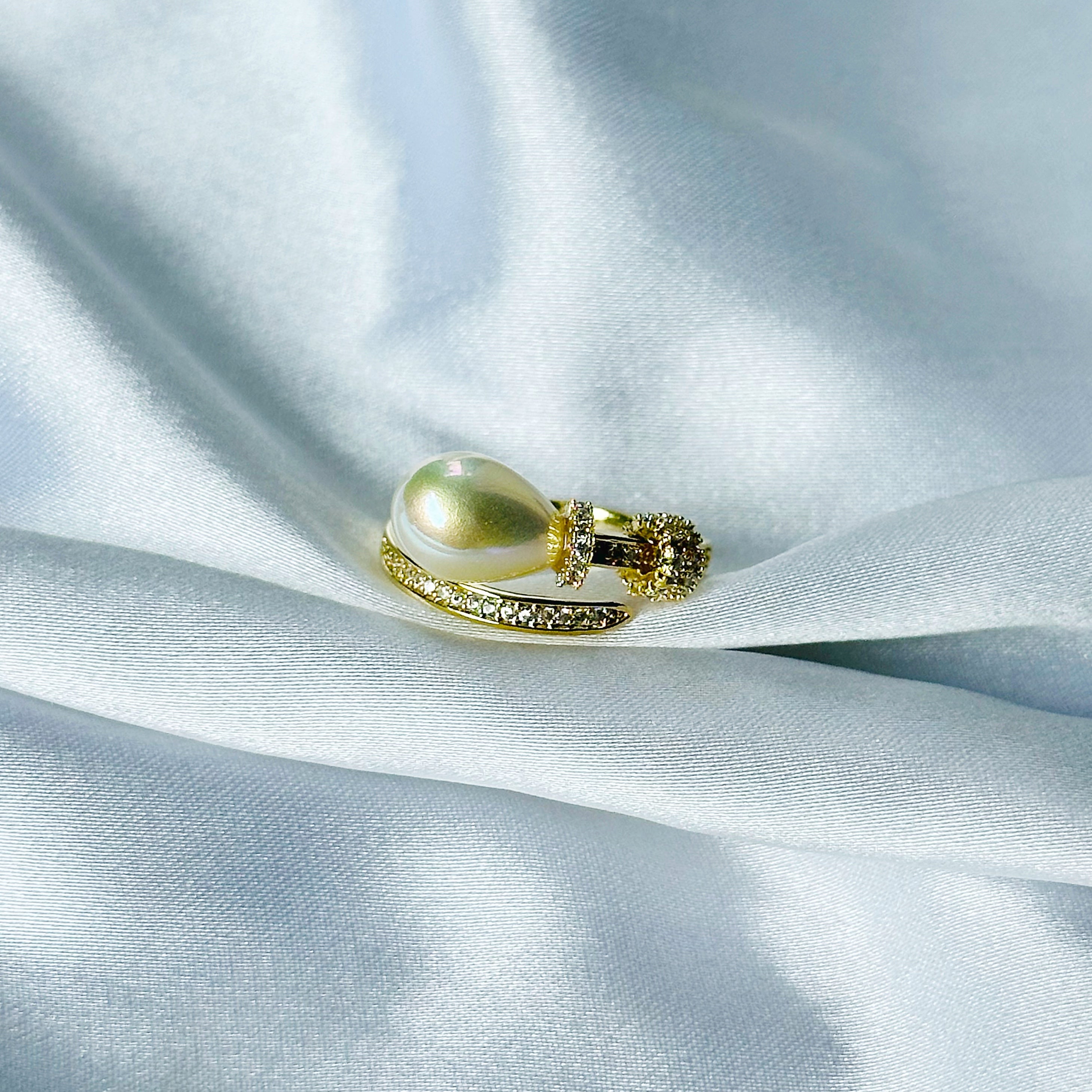 Ariva Collection American Diamond Gold Plated Pearl Adjustable Ring