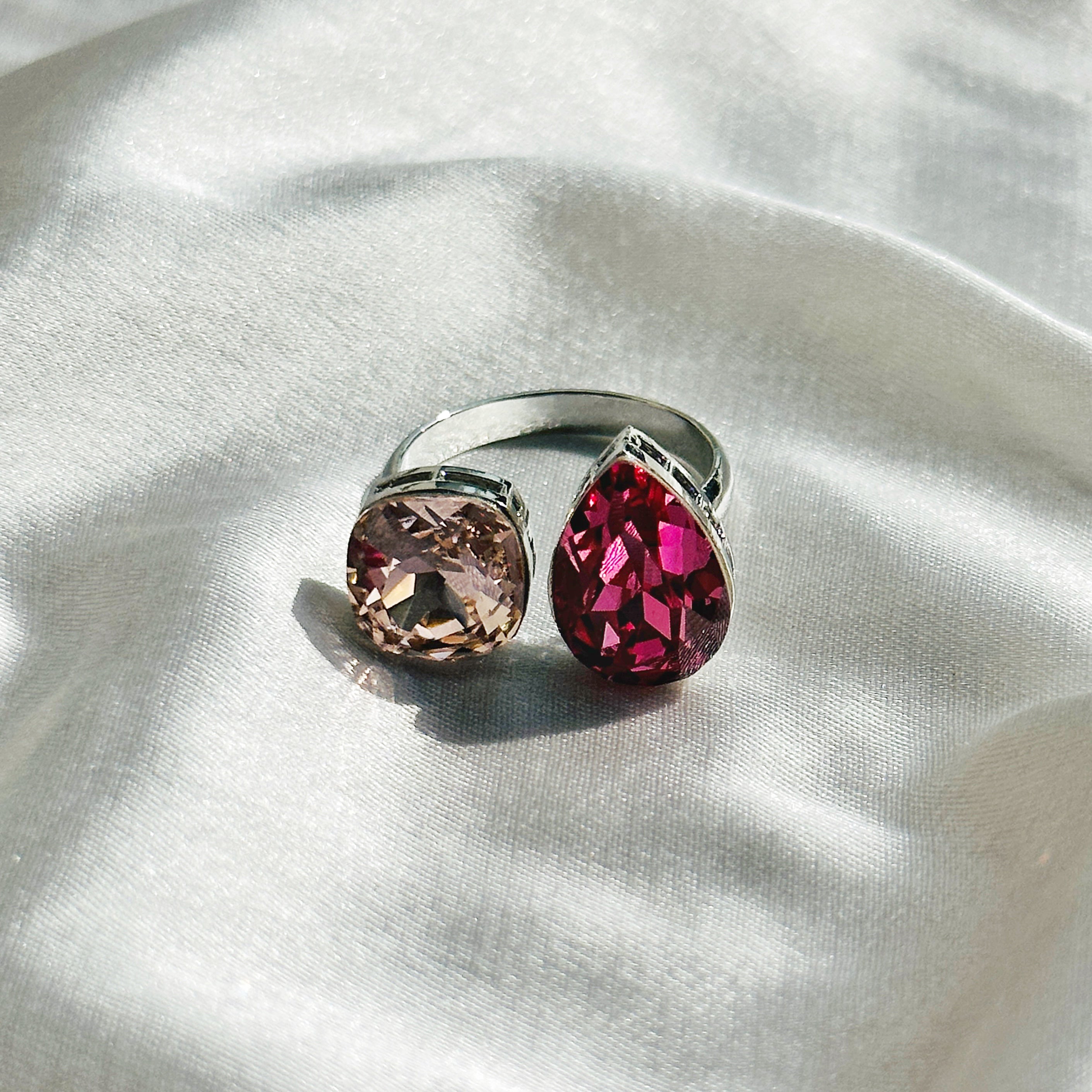 Ariva Collection Light Rose/Fuchsia Swarovski Crystals Silver Plated Adjustable Ring