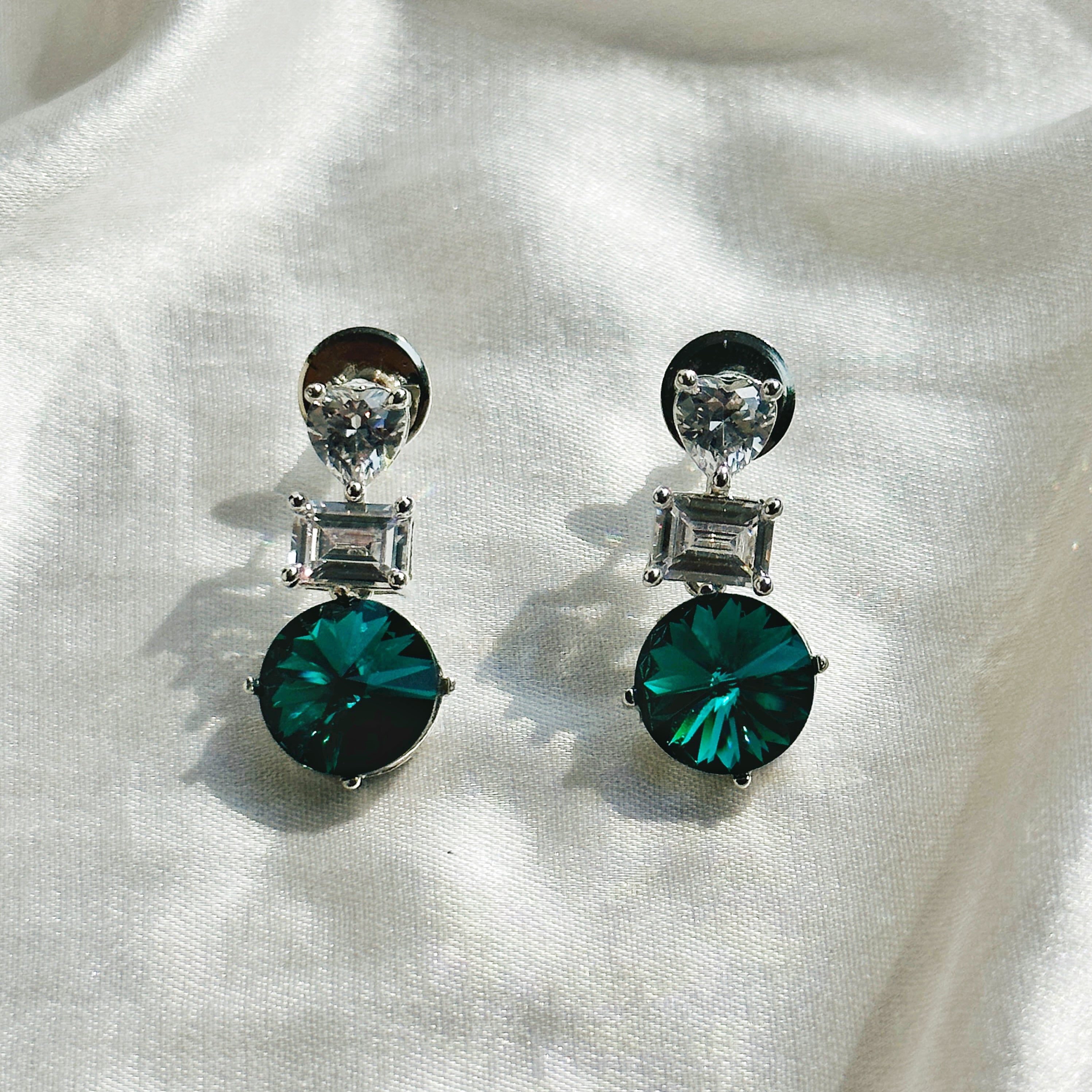 Ariva Collection Green Emerald Swarovski Crystal American Diamond Silver Plated Earrings