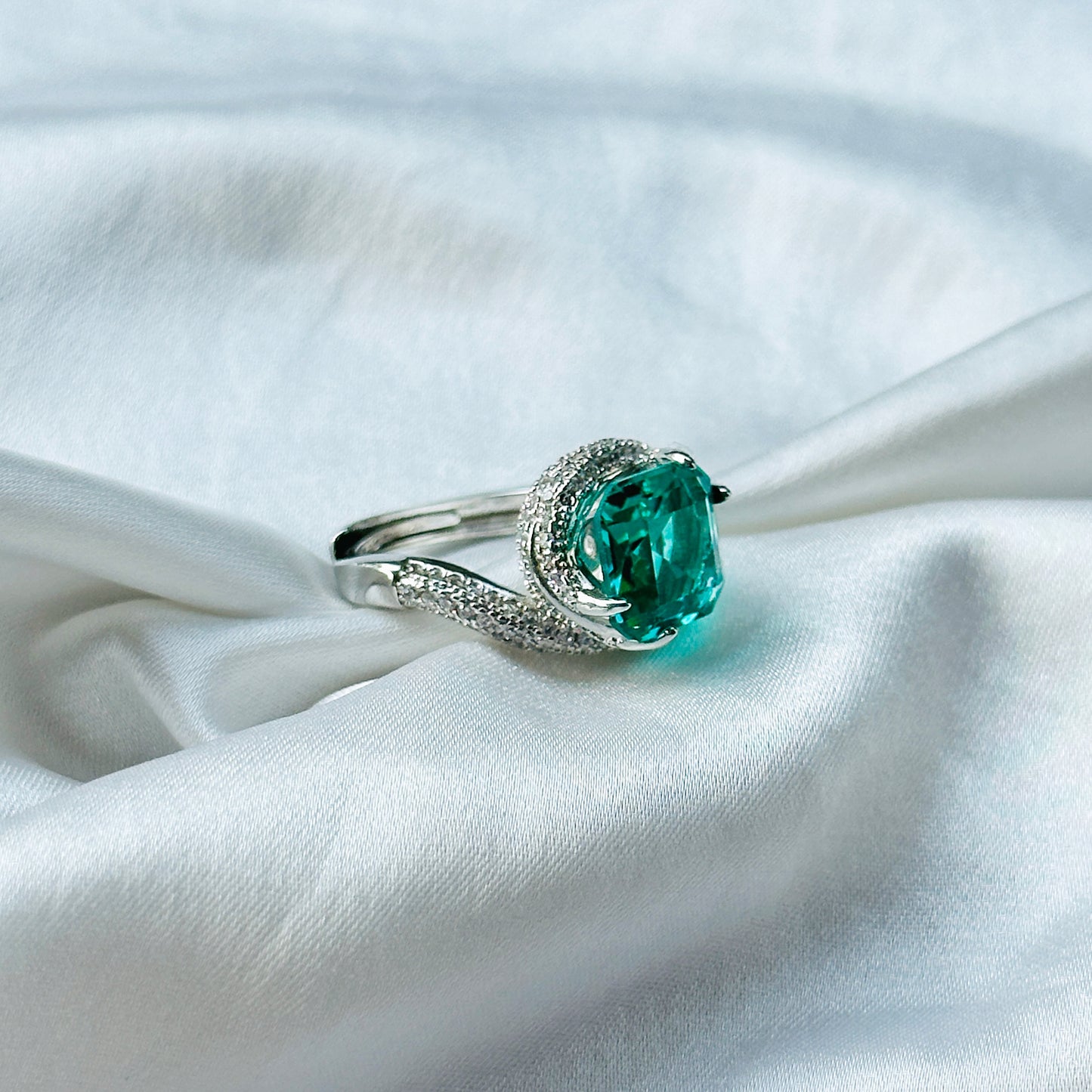 Ariva Collection Sea Green Topaz Cubic Zircon American Diamond Silver Plated Adjustable Ring