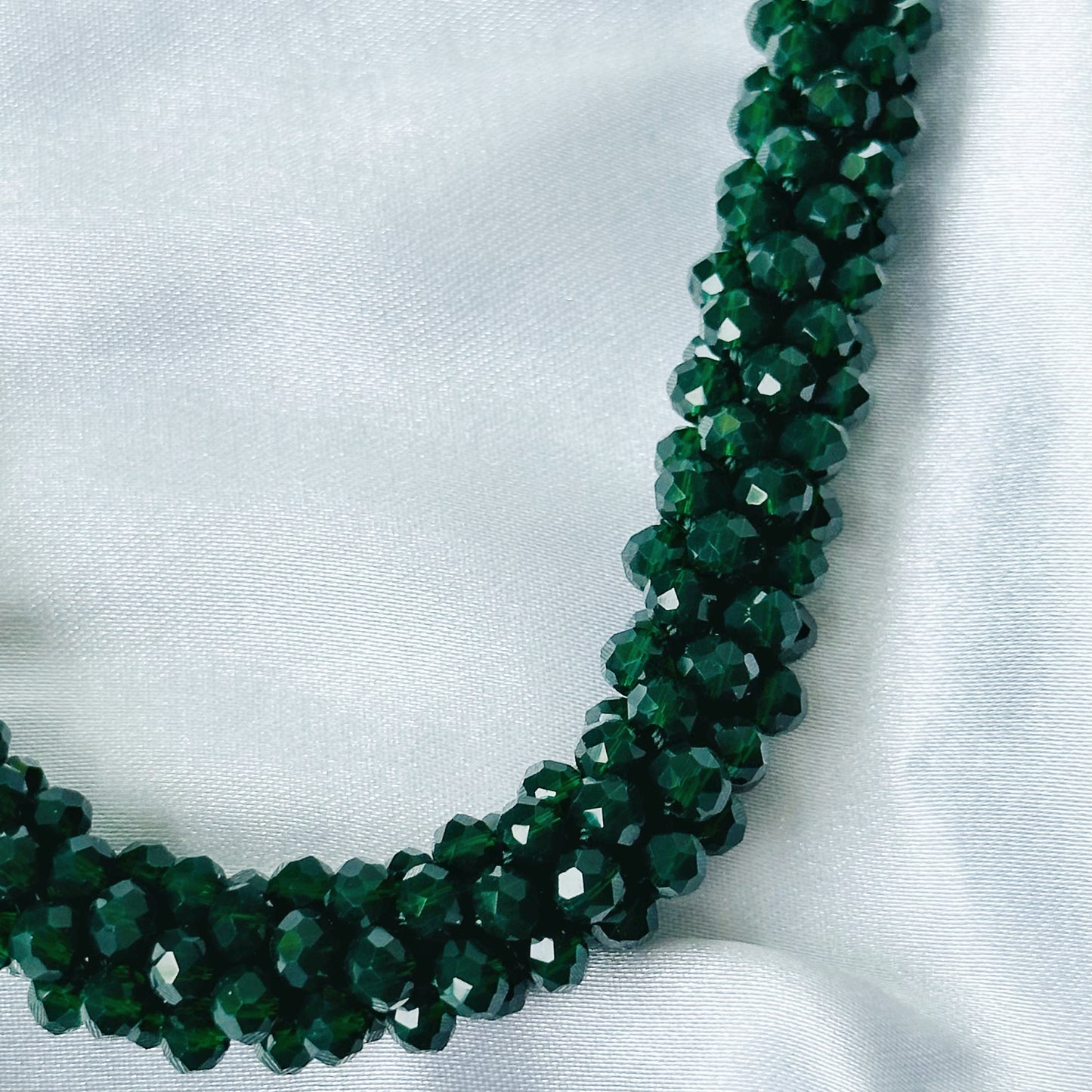 Ariva Collection Dark Green Emerald Beads With Magnetic Lock American Diamond Western Bracelet & Necklace Combo