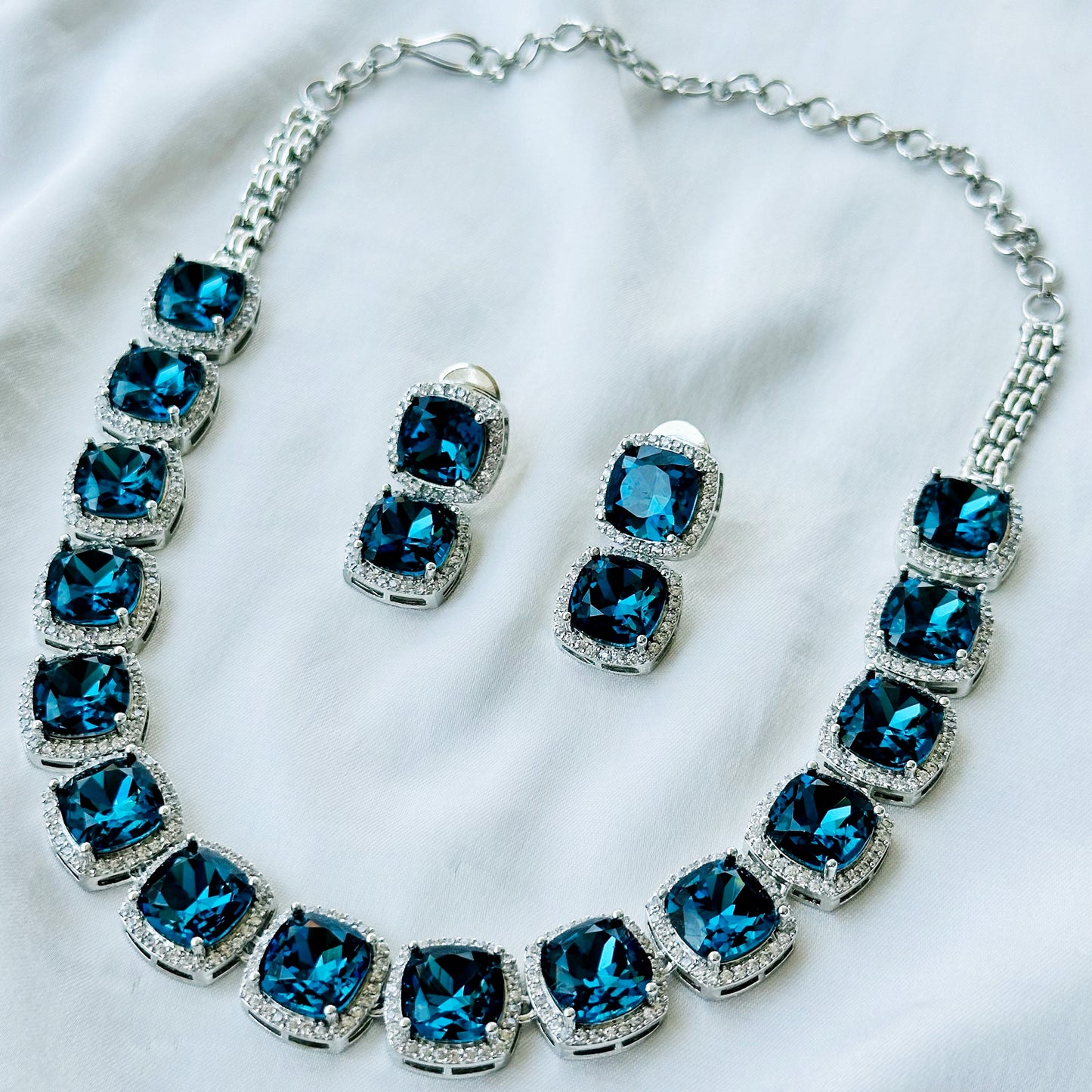 Ariva Collection Blue Montana Sapphire Swarovski Crystal American Diamond Silver Plated Necklace Set