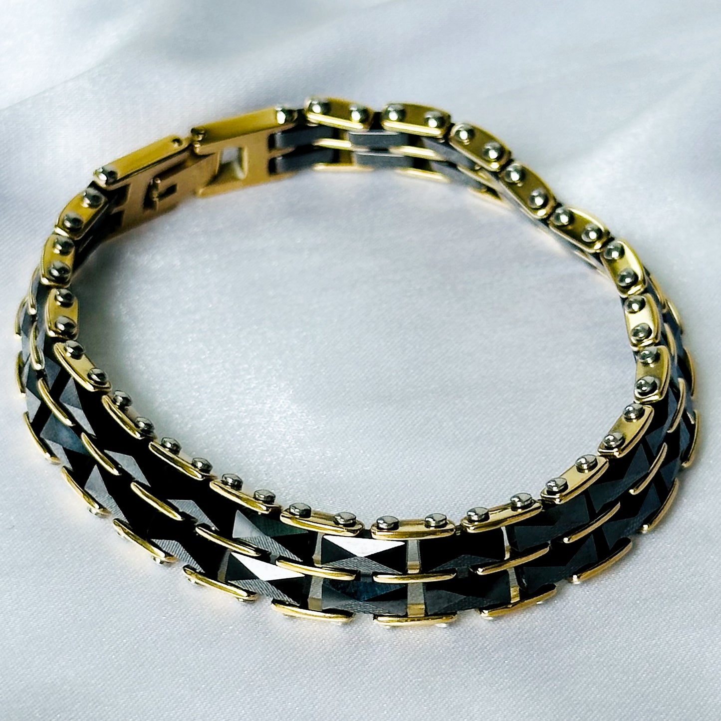 Ariva Collection Black/Gold Ceramic Stainless Steel Chain Bracelet