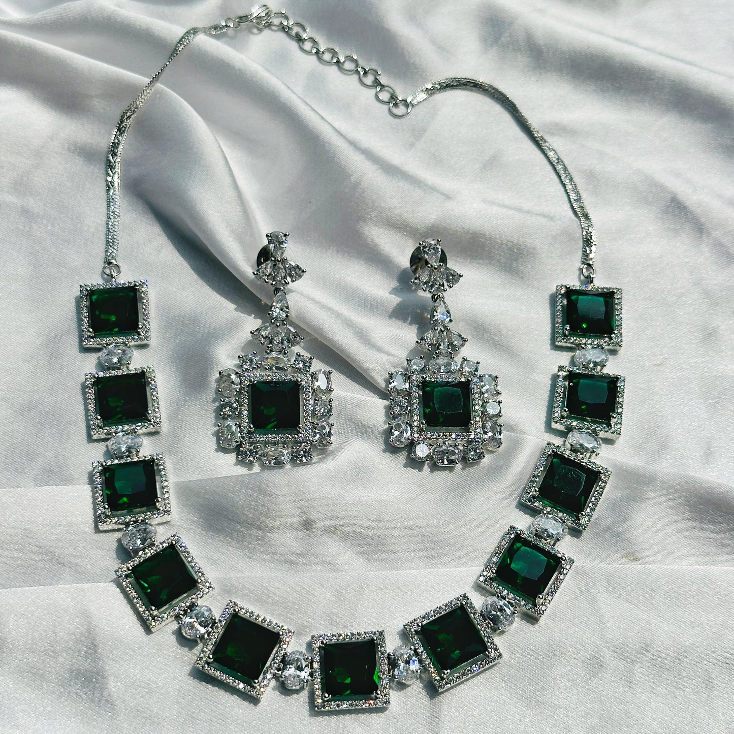 Ariva Collection Emerald Cubic Zircon Stone American Diamond Silver Plated Necklace Set