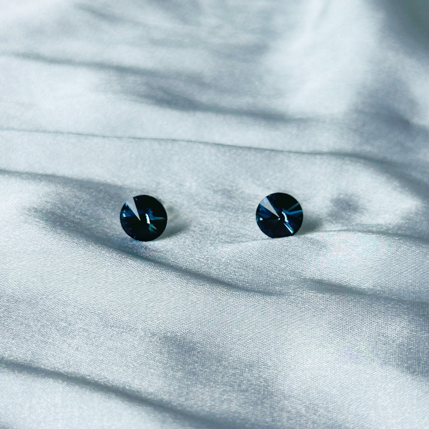 Ariva Collection Dark Indigo Blue Swarovski Crystal Silver Plated Stud Earrings