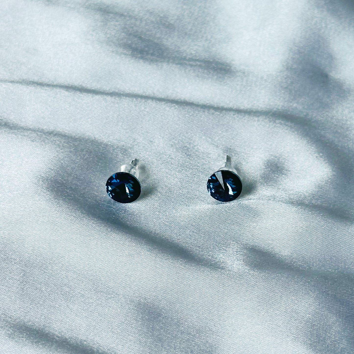 Ariva Collection Dark Indigo Blue Swarovski Crystal Silver Plated Stud Earrings