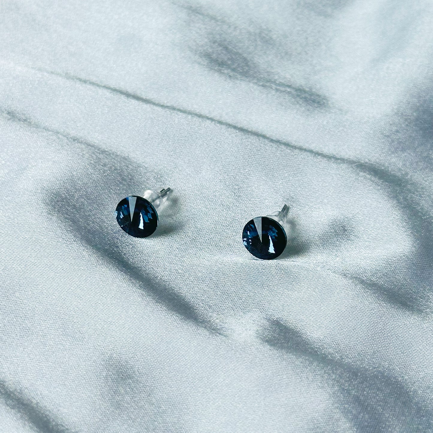 Ariva Collection Dark Indigo Blue Swarovski Crystal Silver Plated Stud Earrings