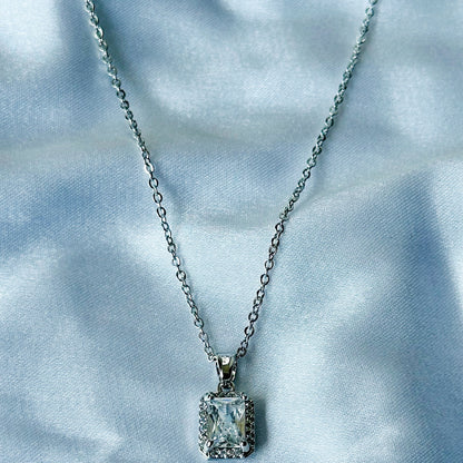 Ariva Collection Solitaire Cubic Zircon American Diamond Silver Plated Stainless Steel Necklace