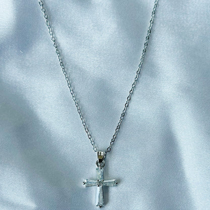 Ariva Collection Cross Design American Diamond Silver Plated Stainless Steel Necklace