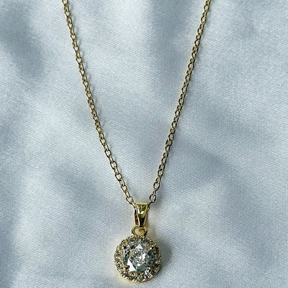 Ariva Collection Solitaire Cubic Zircon American Diamond Gold Plated Stainless Steel Necklace