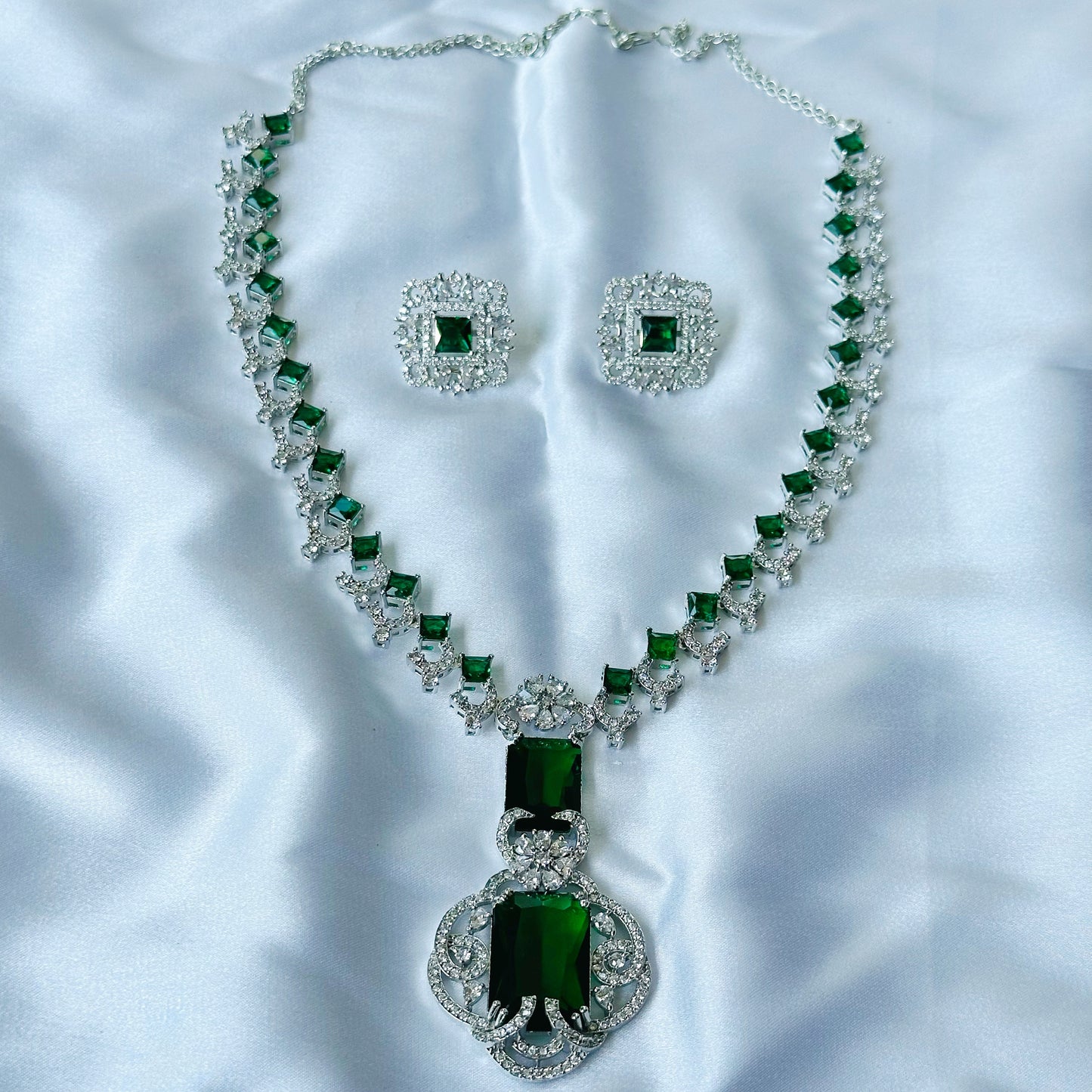 Ariva Collection Green Emerald Cubic Zircon Stones American Diamond Silver Plated Necklace Set