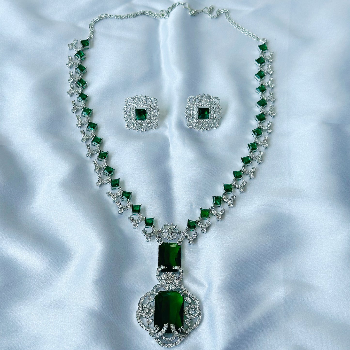 Ariva Collection Green Emerald Cubic Zircon Stones American Diamond Silver Plated Necklace Set